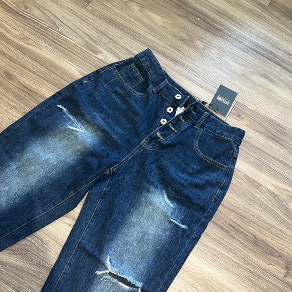 Plain Denim Regular Fit Urban Jeans - Picture 8 of 9